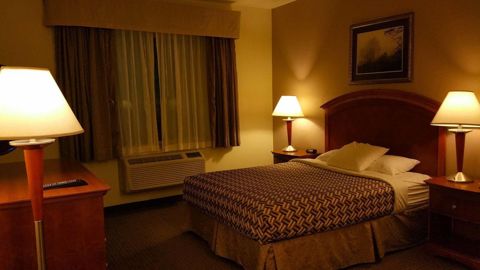A Riverside Inn Travelodge By Wyndham Fairplay Zewnętrze zdjęcie